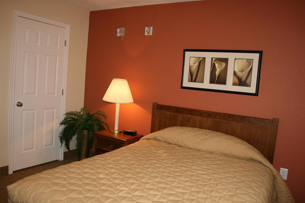 Affordable Suites Of America פרדריקסבורג מראה חיצוני תמונה