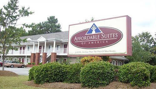 Affordable Suites Of America פרדריקסבורג מראה חיצוני תמונה
